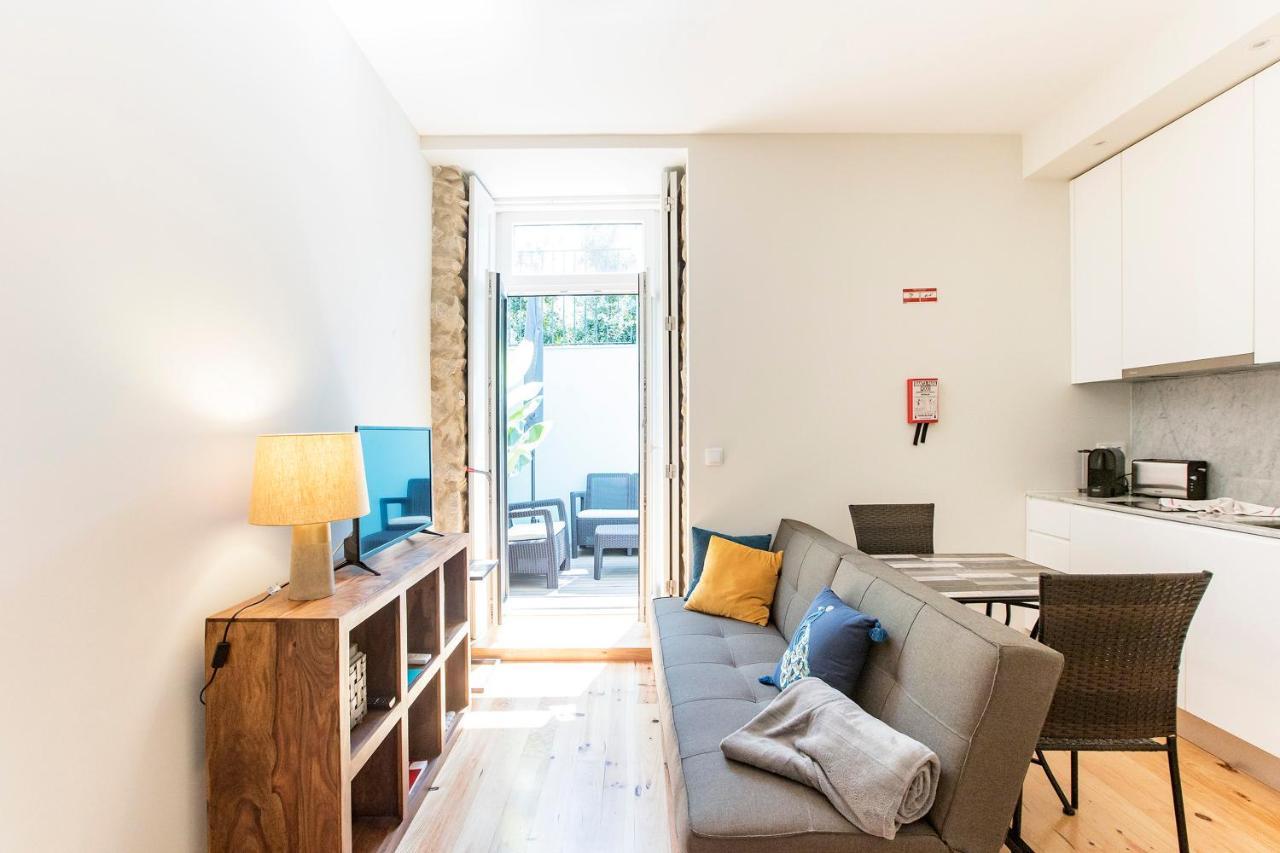 Central Studio W/ Pool, Ac & Patio By Lovelystay Porto Eksteriør billede