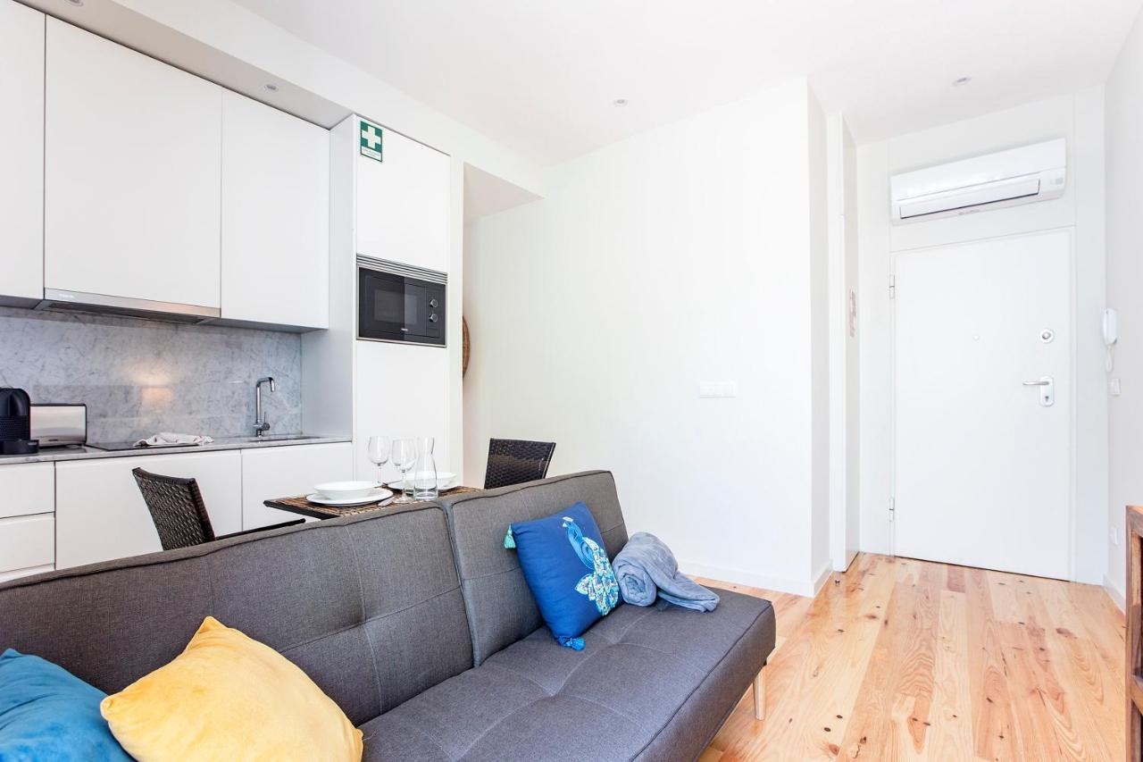 Central Studio W/ Pool, Ac & Patio By Lovelystay Porto Eksteriør billede