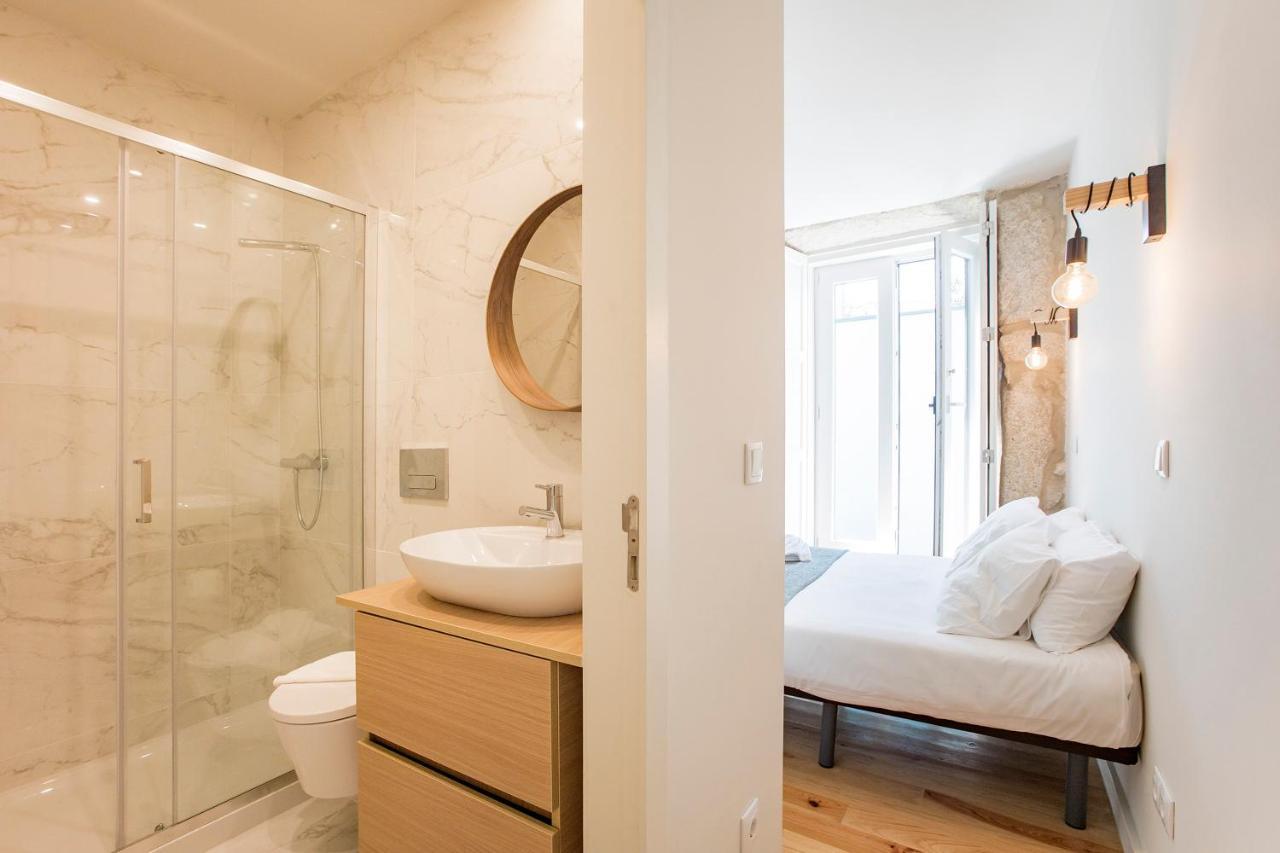 Central Studio W/ Pool, Ac & Patio By Lovelystay Porto Eksteriør billede